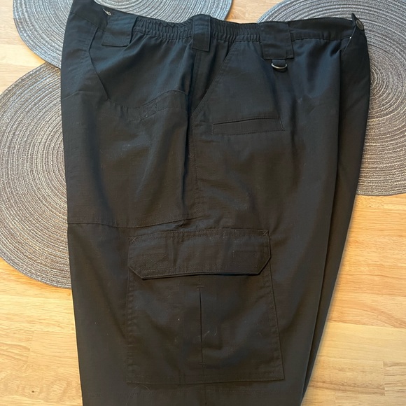 LA police gear shorts - Picture 6 of 7